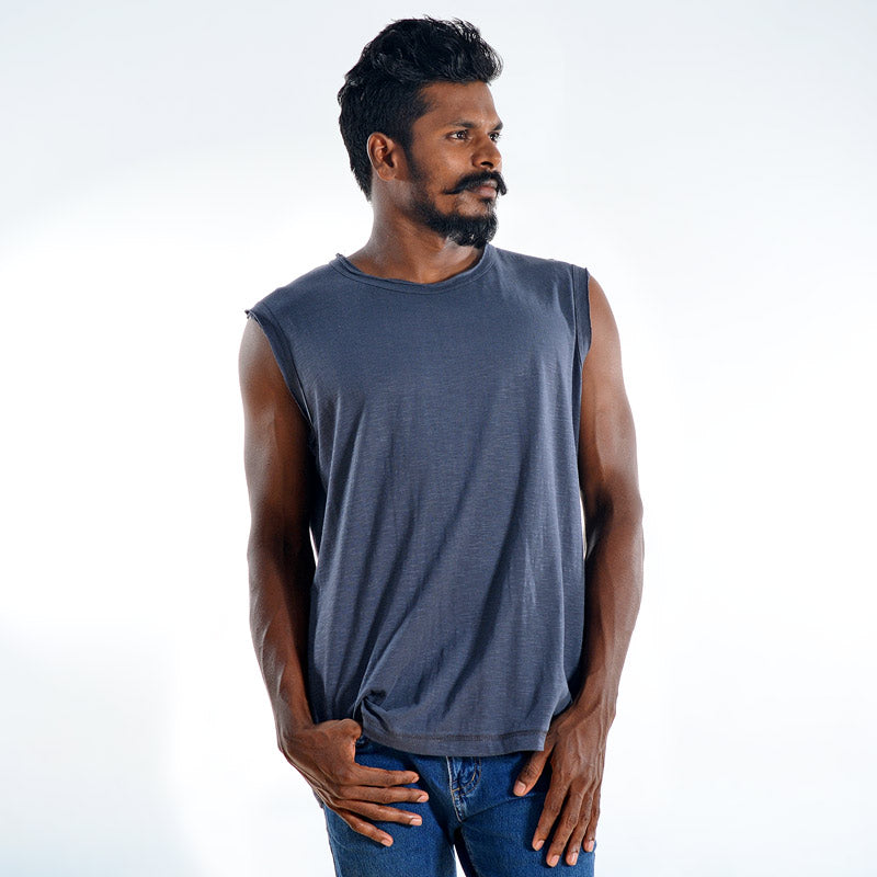 Tony Sleeveless Organic Cotton T-shirt