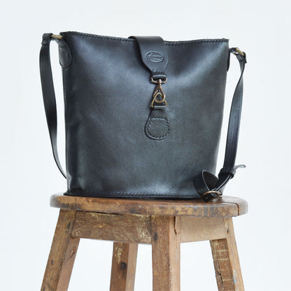 Priya Leather Shoulder Bag