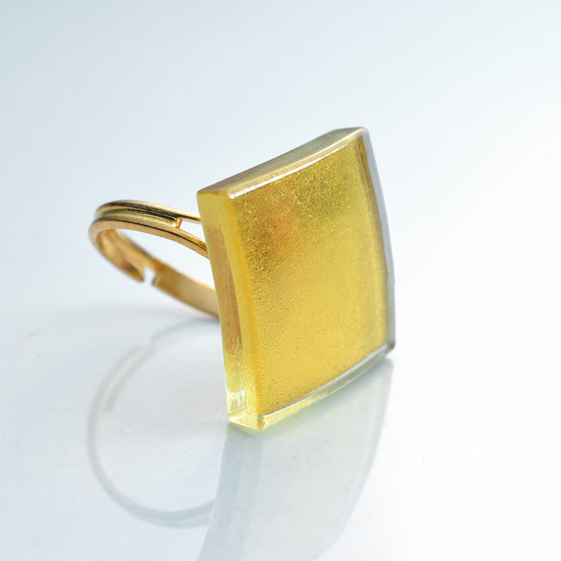Square Shaped-Ring-Large (Gold-in-Glass)