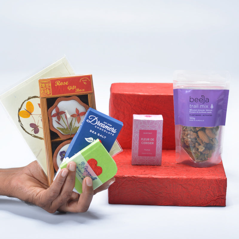 Valentine Gift Hamper - Medium