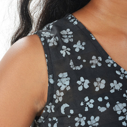 V Dress – Black Grey Batik Cotton