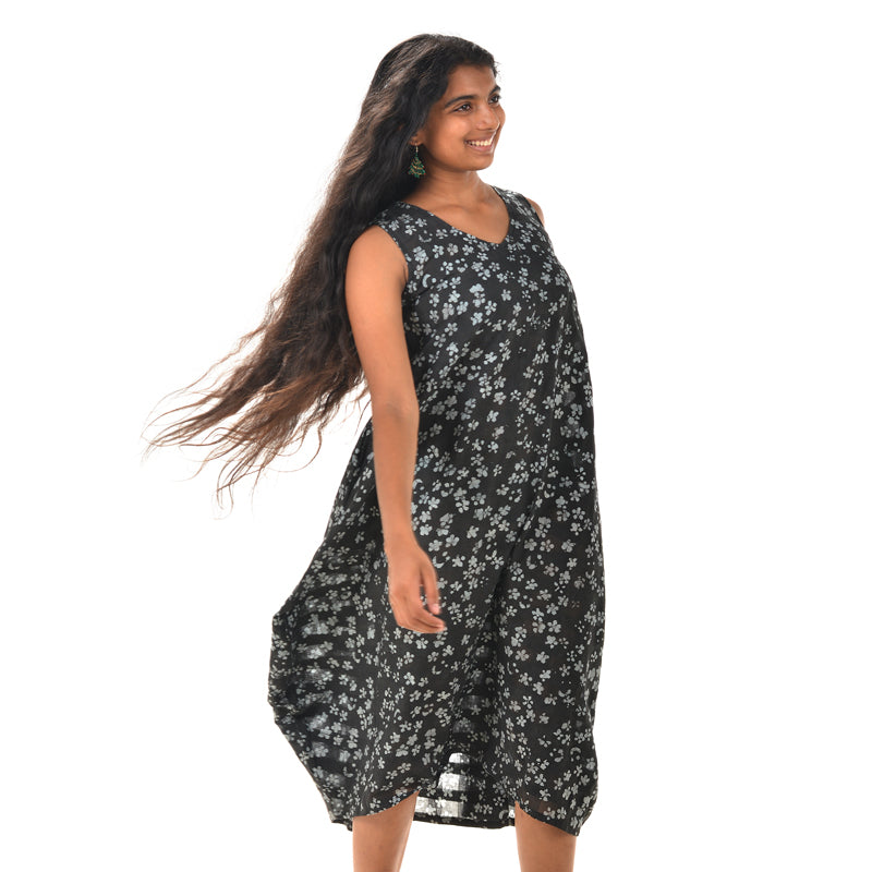 V Dress – Black Grey Batik Cotton