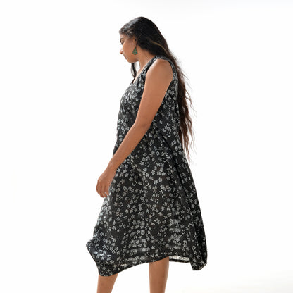 V Dress – Black Grey Batik Cotton