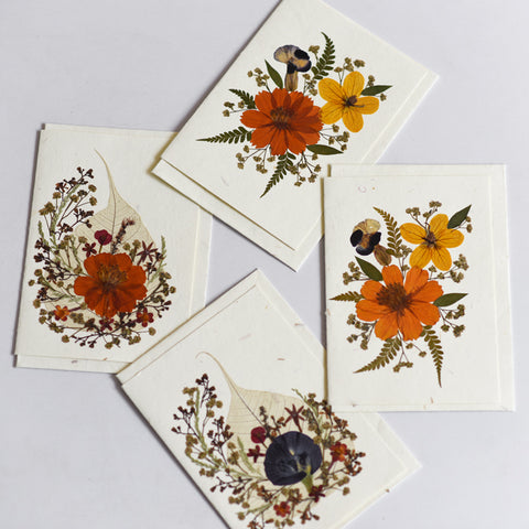 A Bouquet Of Flowers Cards (Set of 4)