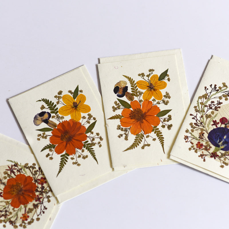A Bouquet Of Flowers Cards (Set of 4)