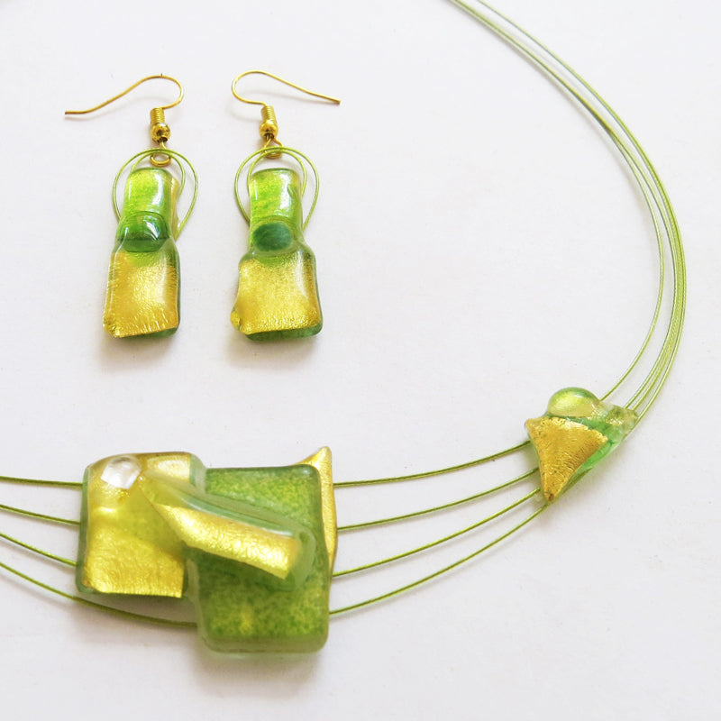 Bright green Gold-in-coloured Glass Set