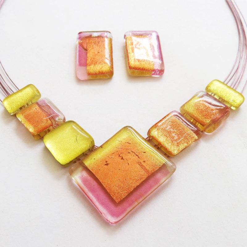Apricot Gold-in-Glass Set