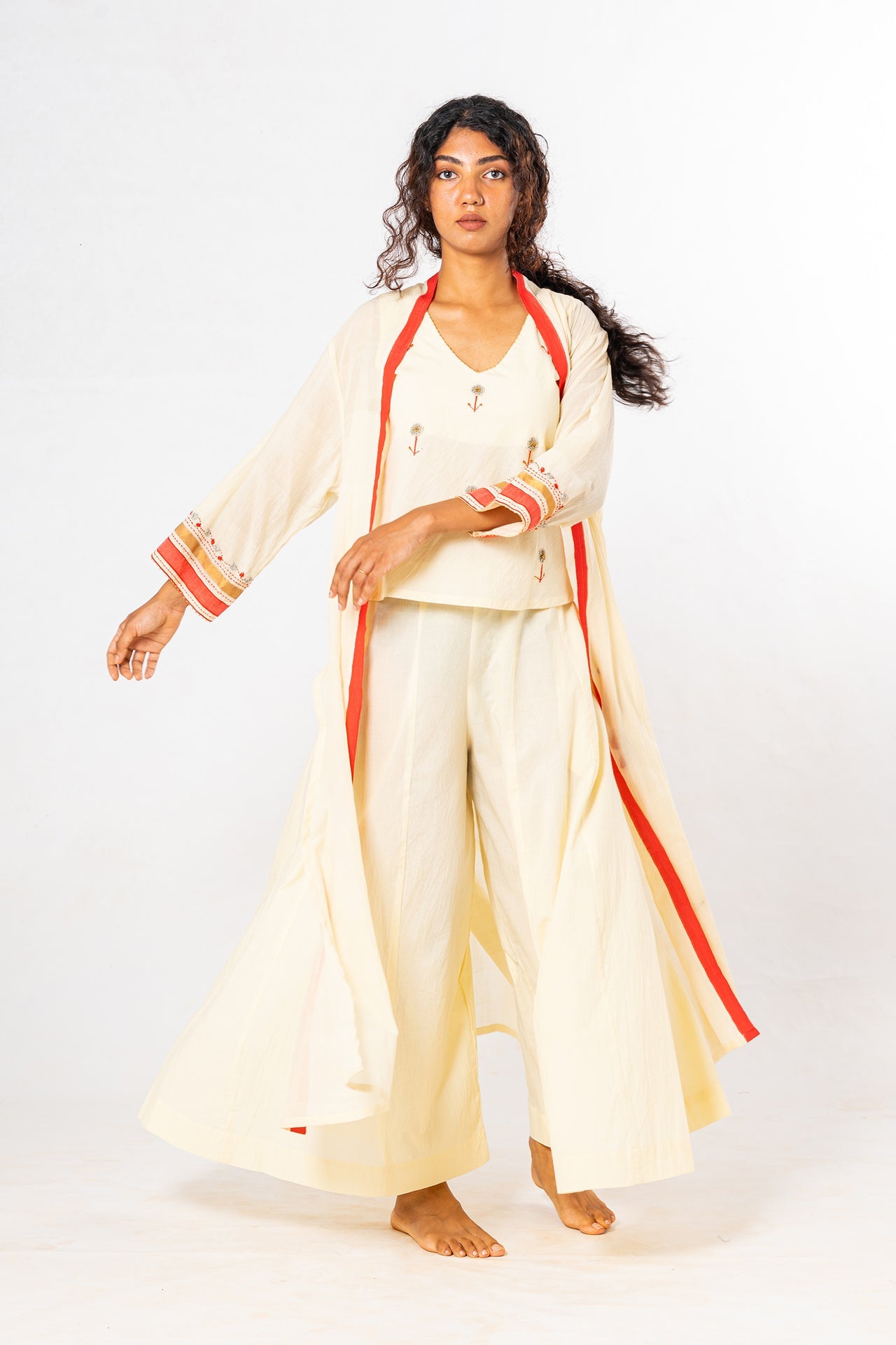 Set of 4- Off White Medicinal Neem Dyed Organic Cotton Set