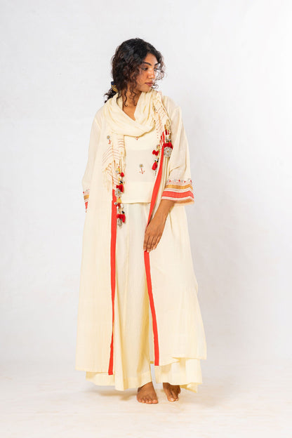 Set of 4- Off White Medicinal Neem Dyed Organic Cotton Set