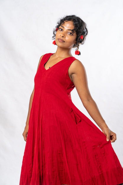 Red Crinkled Cotton Sleeveless Midi Dress