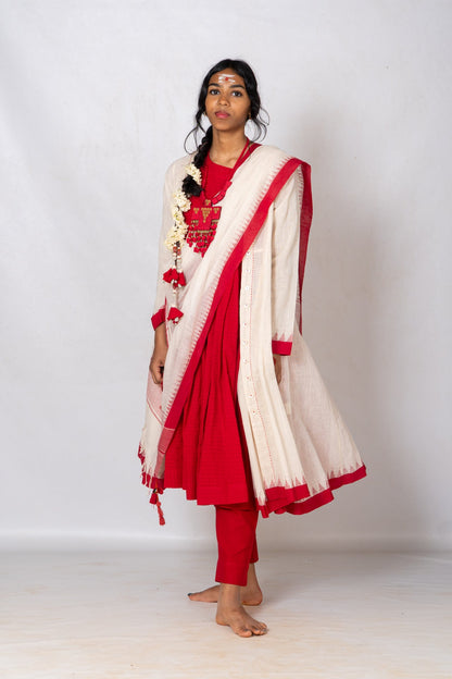 Set of 4-Red, Kora khadi Temple border Festive ensemble