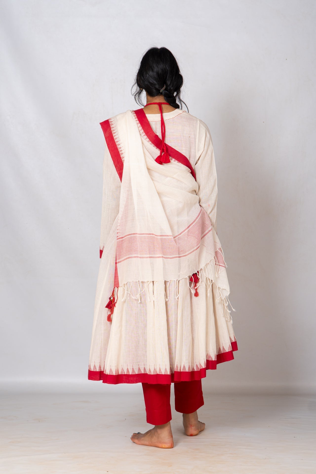 Set of 4-Red, Kora khadi Temple border Festive ensemble
