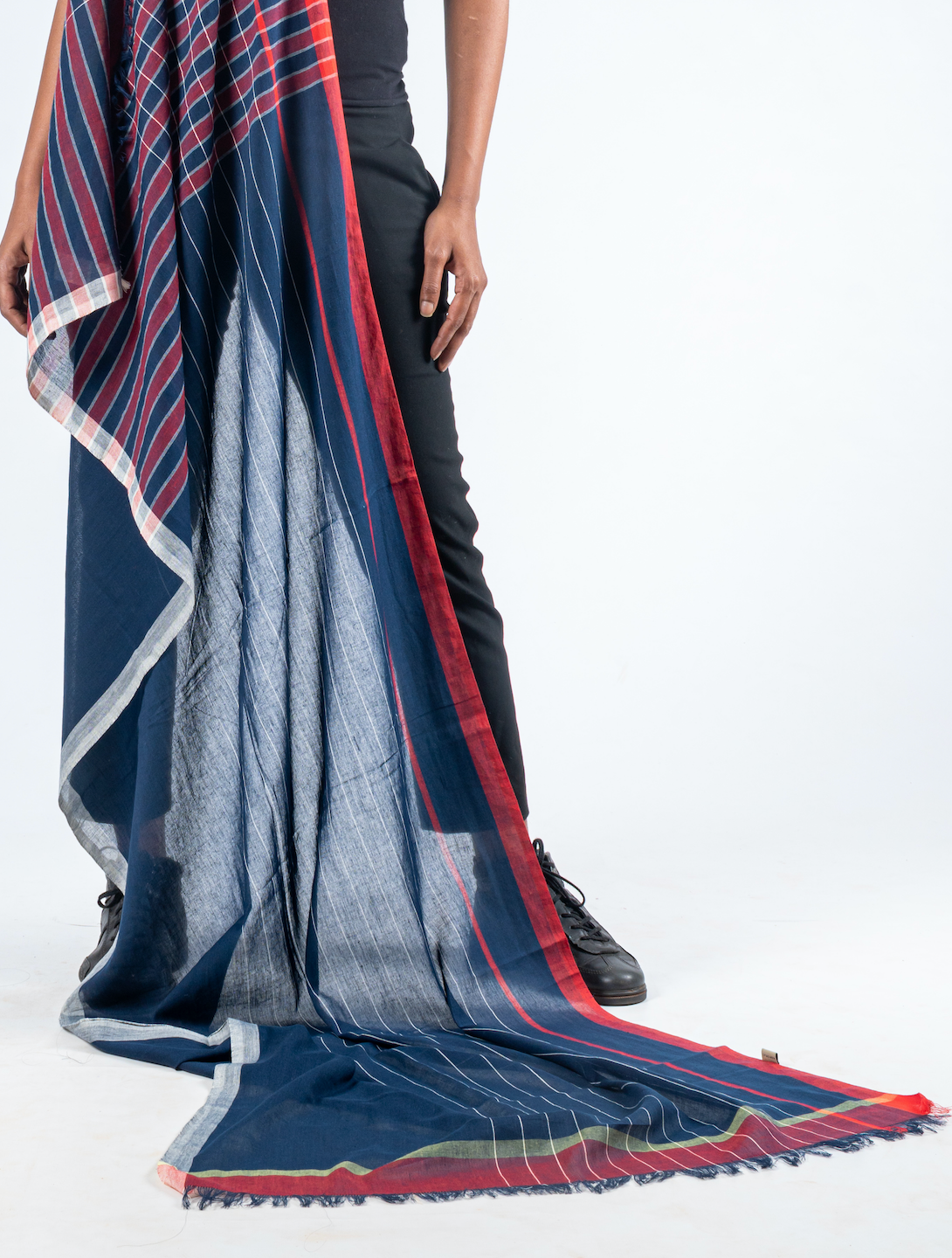 Handwoven Organic Cotton Scarf - PANCHU - Upasana Auroville