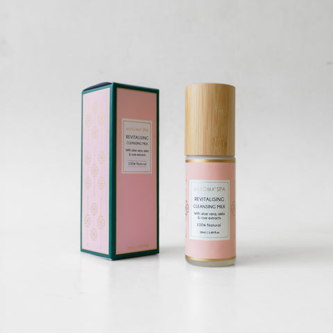 Revitalising Cleansing Milk – With Aloe Vera, Amla & Rose Extracts