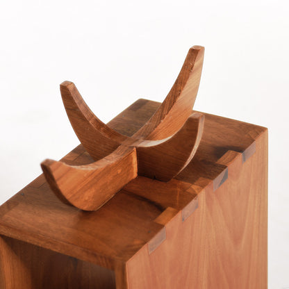 Magazine Holder (With Arc Legs)