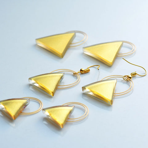 Triangle Hanging Earrings Gold-in-Glass